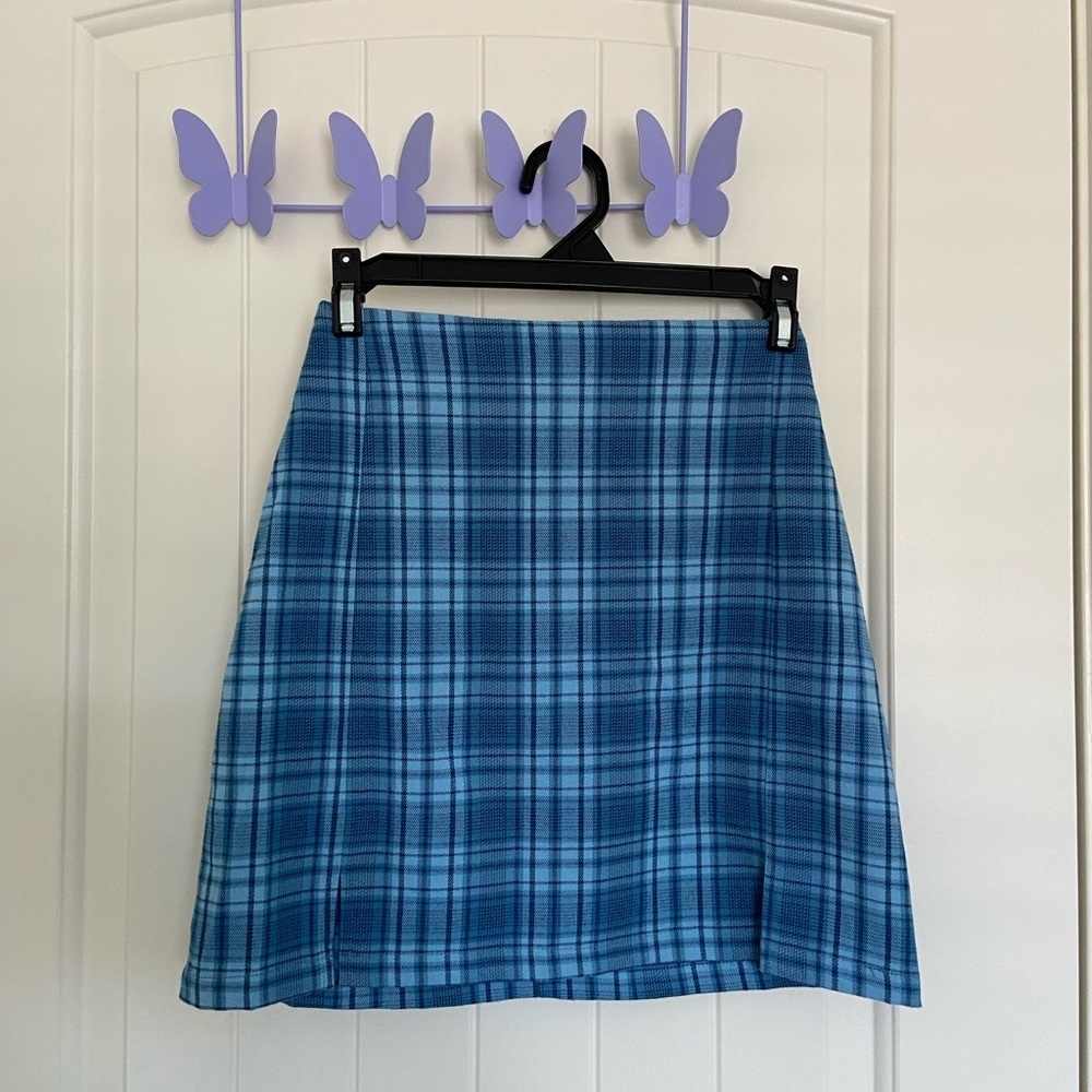 NWOT | Brandy Melville women’s Cara blue plaid skirt — 22.5”‎ waist